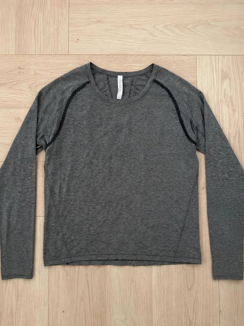 NWT Lululemon Get Set Long Sleeve Open Back Size 8